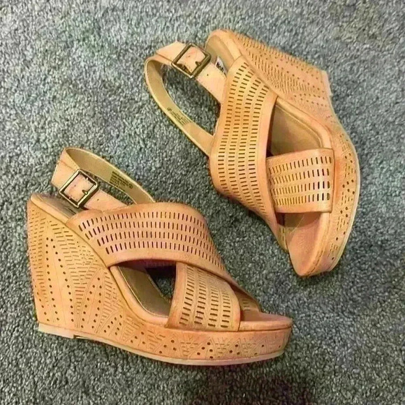 Not rated buckle wedge - Picture 3 of 4